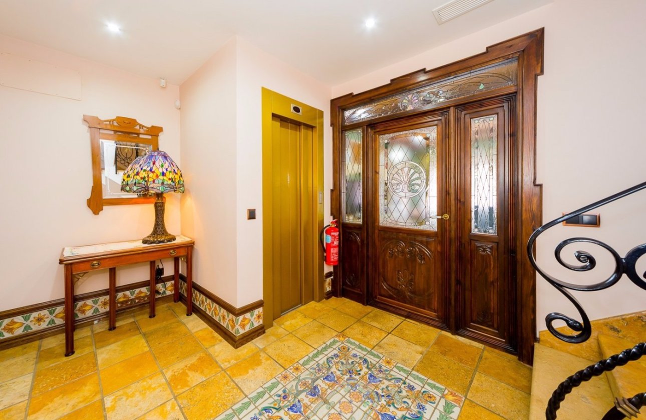 Revente - Commercial -
Torrevieja