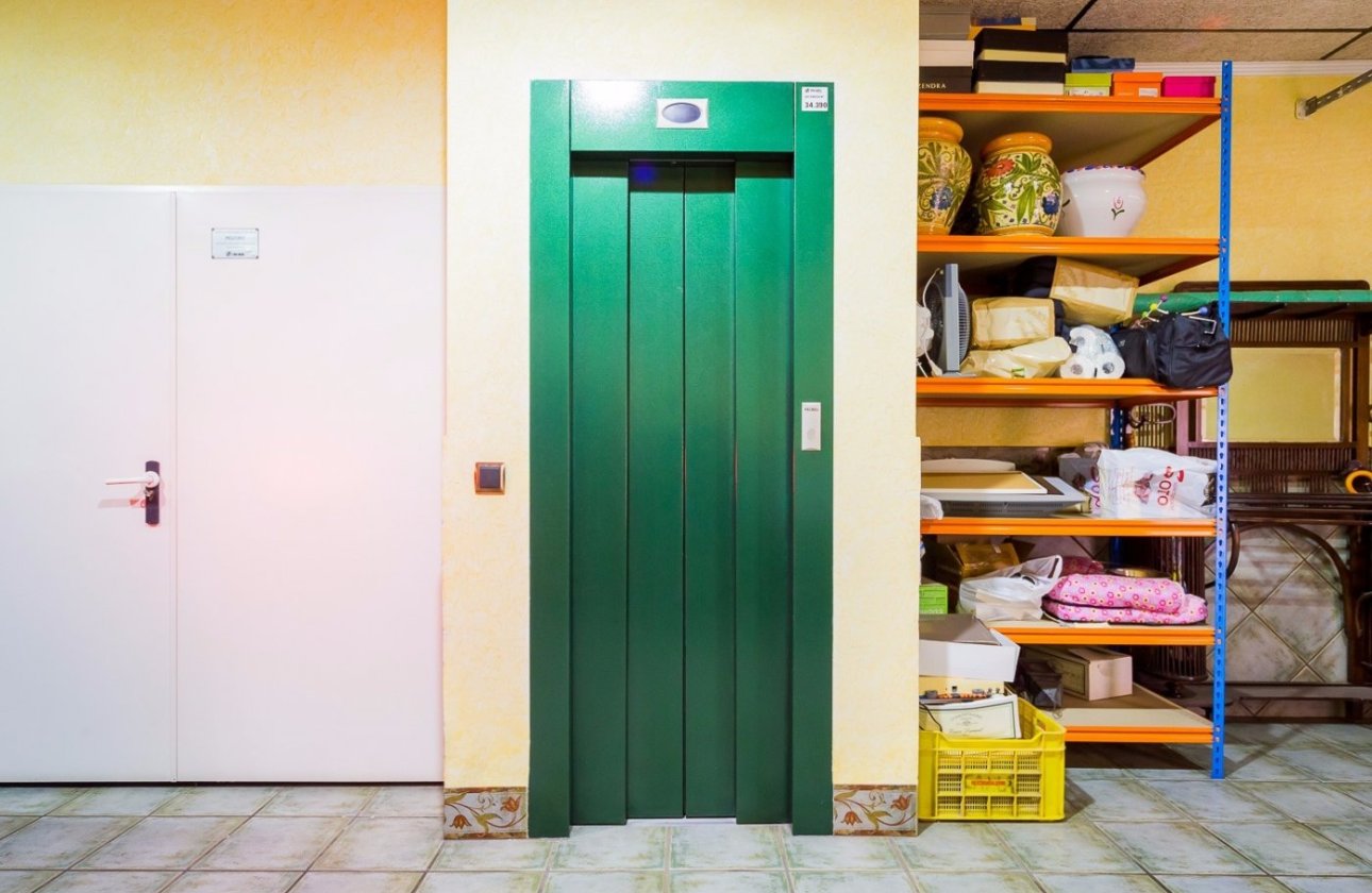 Revente - Commercial -
Torrevieja