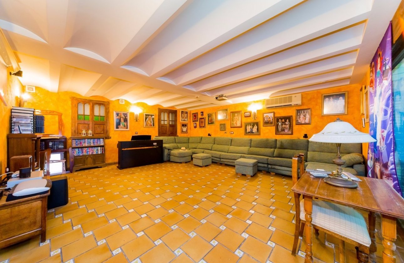 Revente - Commercial -
Torrevieja