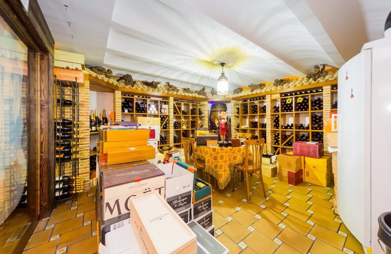 Revente - Commercial -
Torrevieja