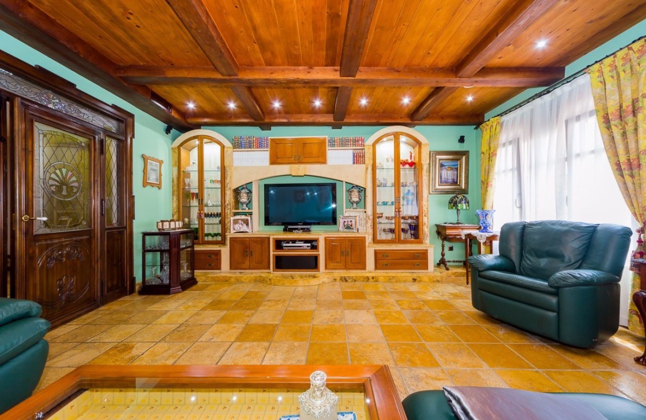 Revente - Commercial -
Torrevieja