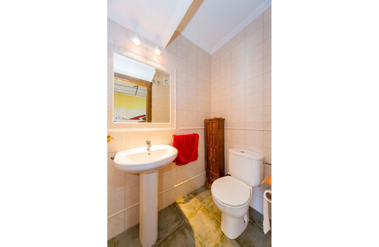 Revente - Commercial -
Torrevieja