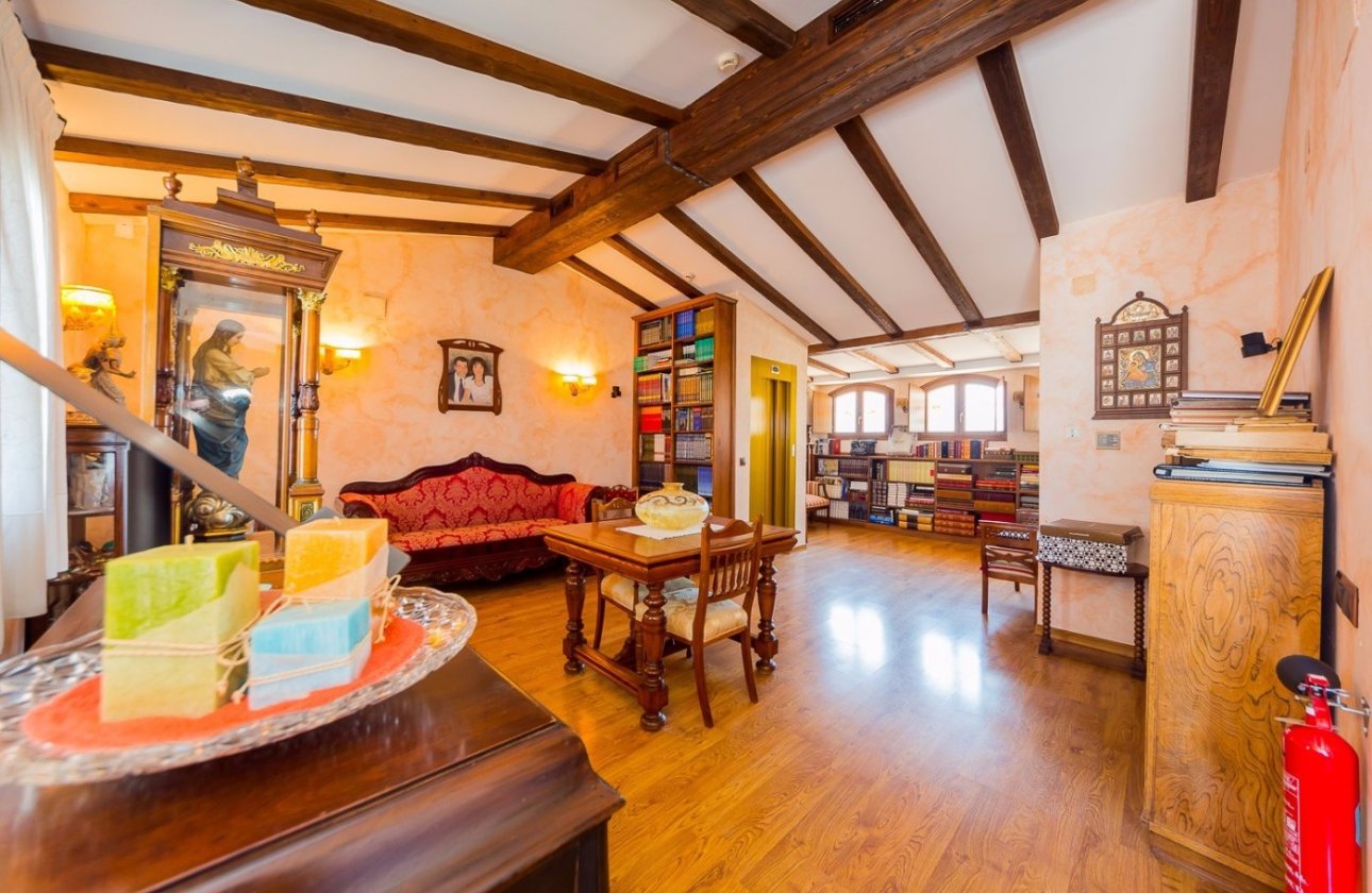 Revente - Commercial -
Torrevieja