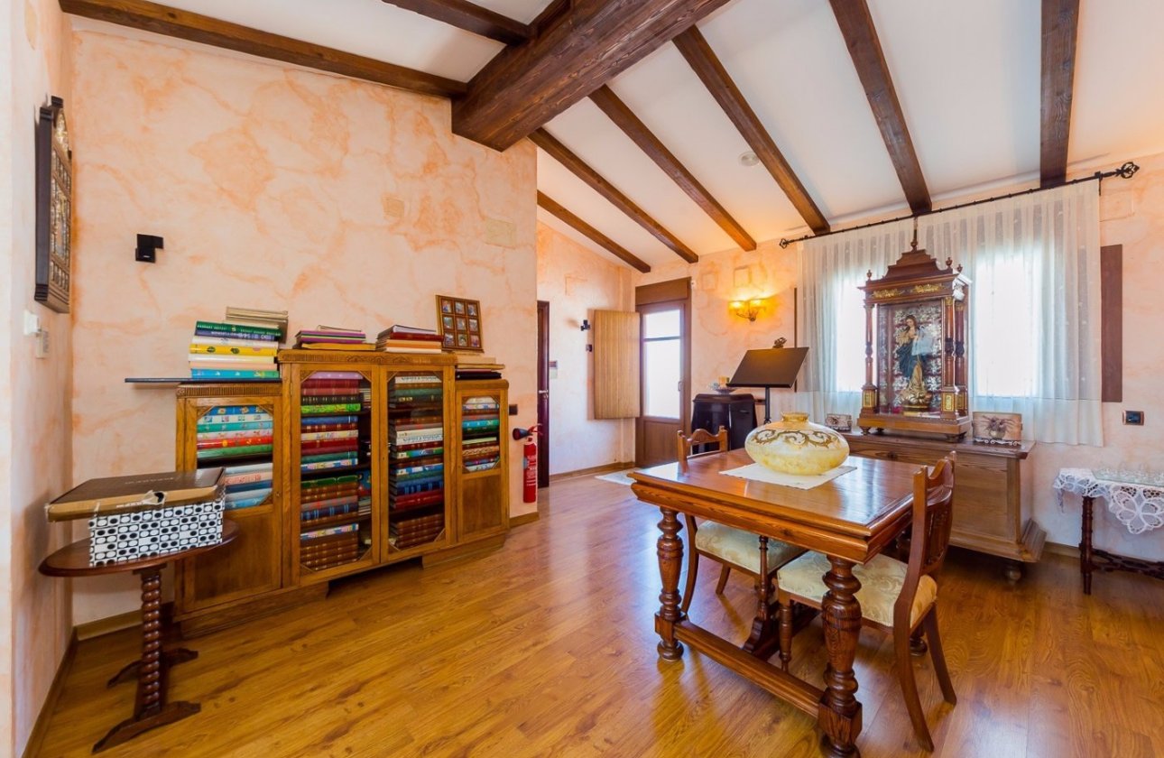 Revente - Commercial -
Torrevieja