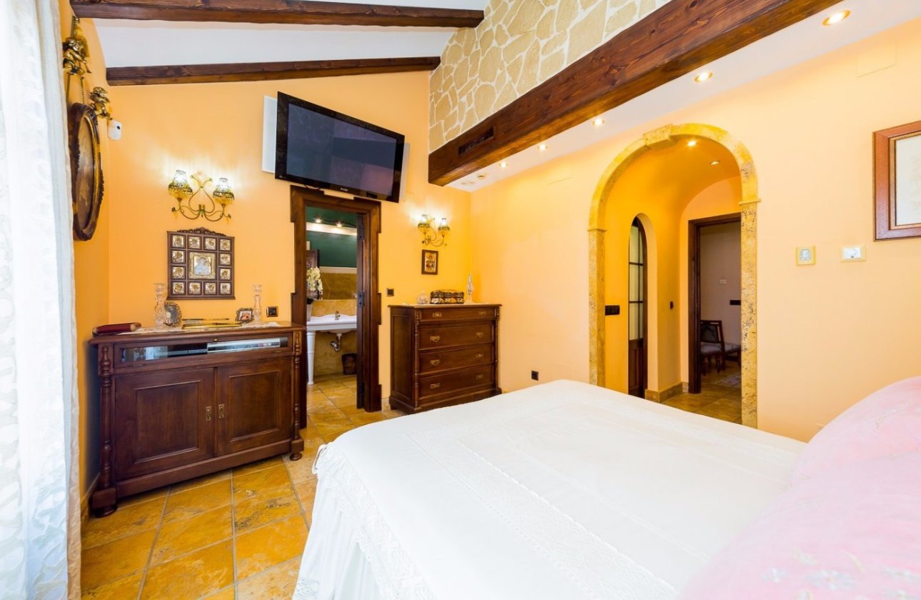 Revente - Commercial -
Torrevieja