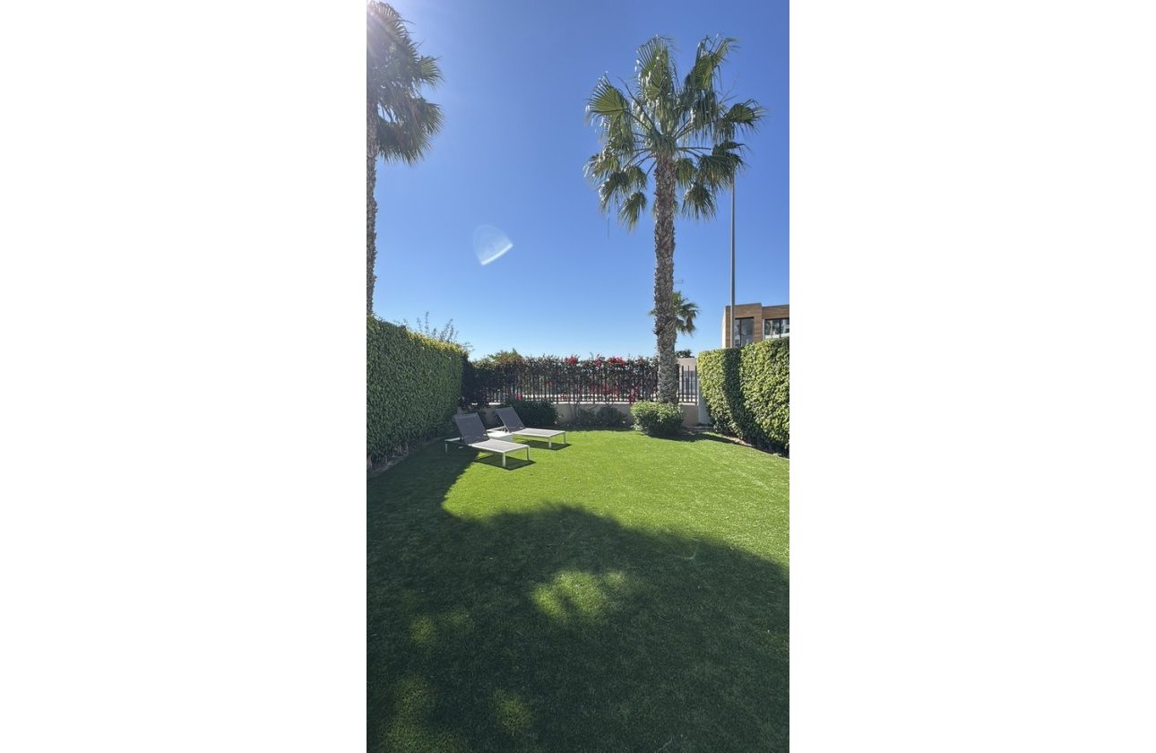 Revente - Dúplex -
Orihuela Costa - Costa Blanca