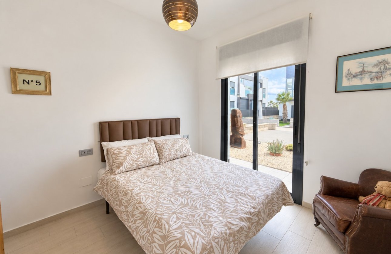 Revente - Dúplex -
Orihuela Costa - Costa Blanca