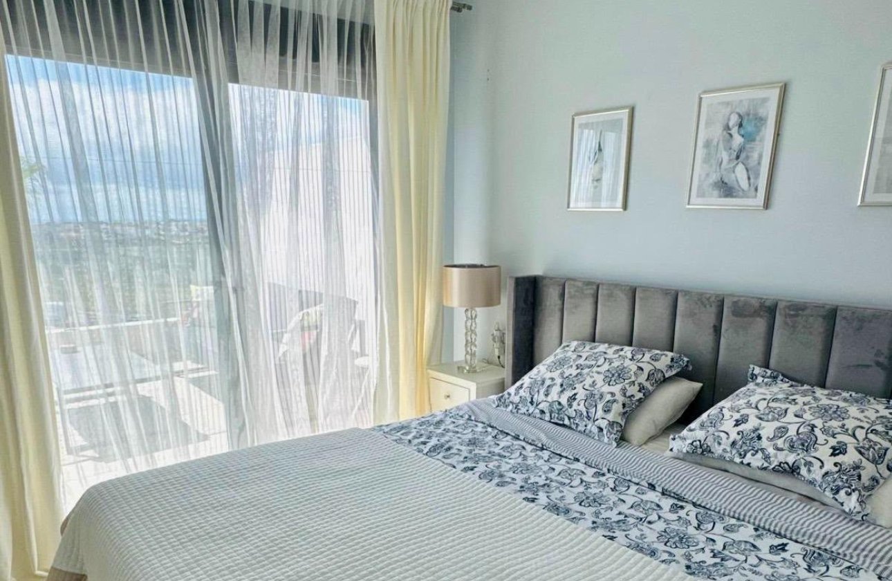 Revente - Dúplex -
Orihuela Costa - Lomas de Cabo Roig