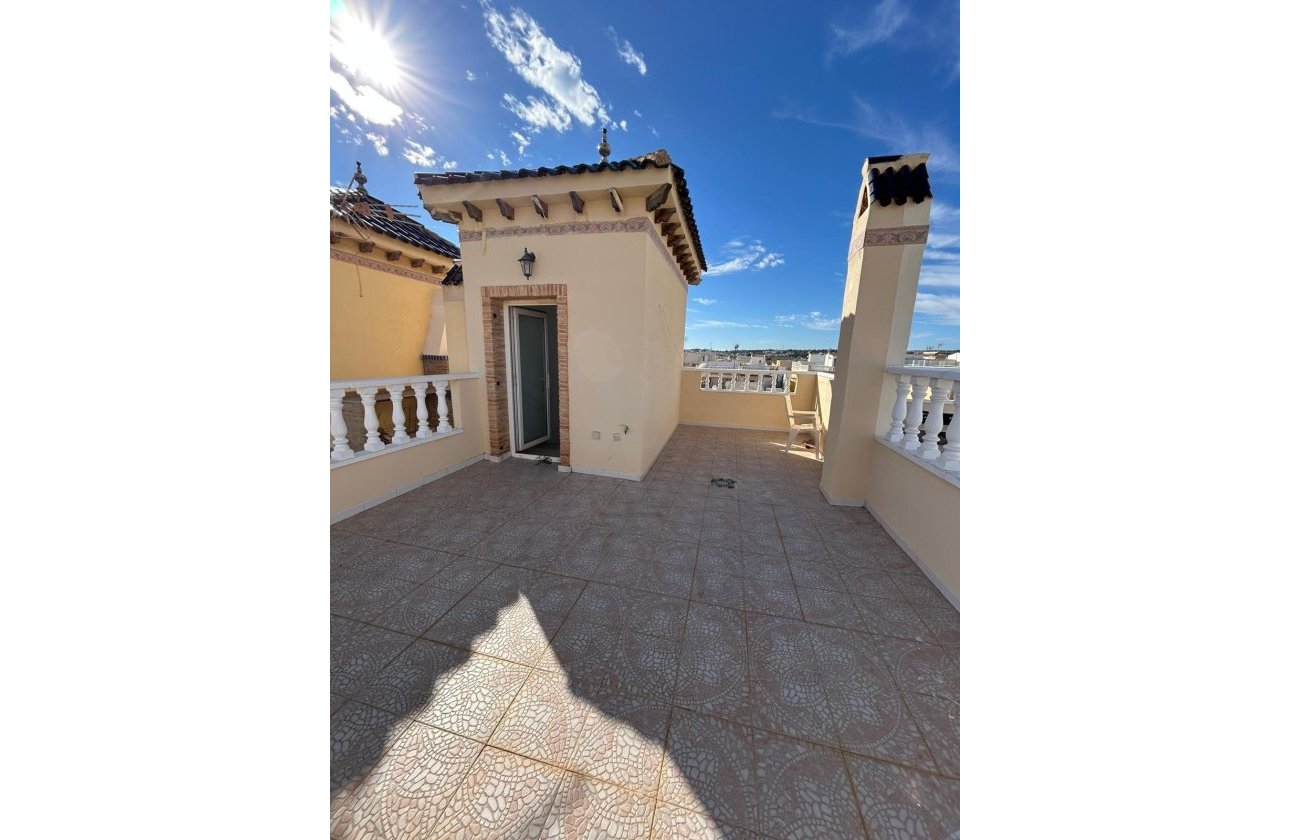 Revente - Dúplex -
Orihuela Costa - Los Almendros-la Florida