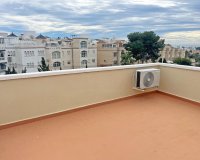 Revente - Dúplex -
San Miguel de Salinas - Las Filipinas