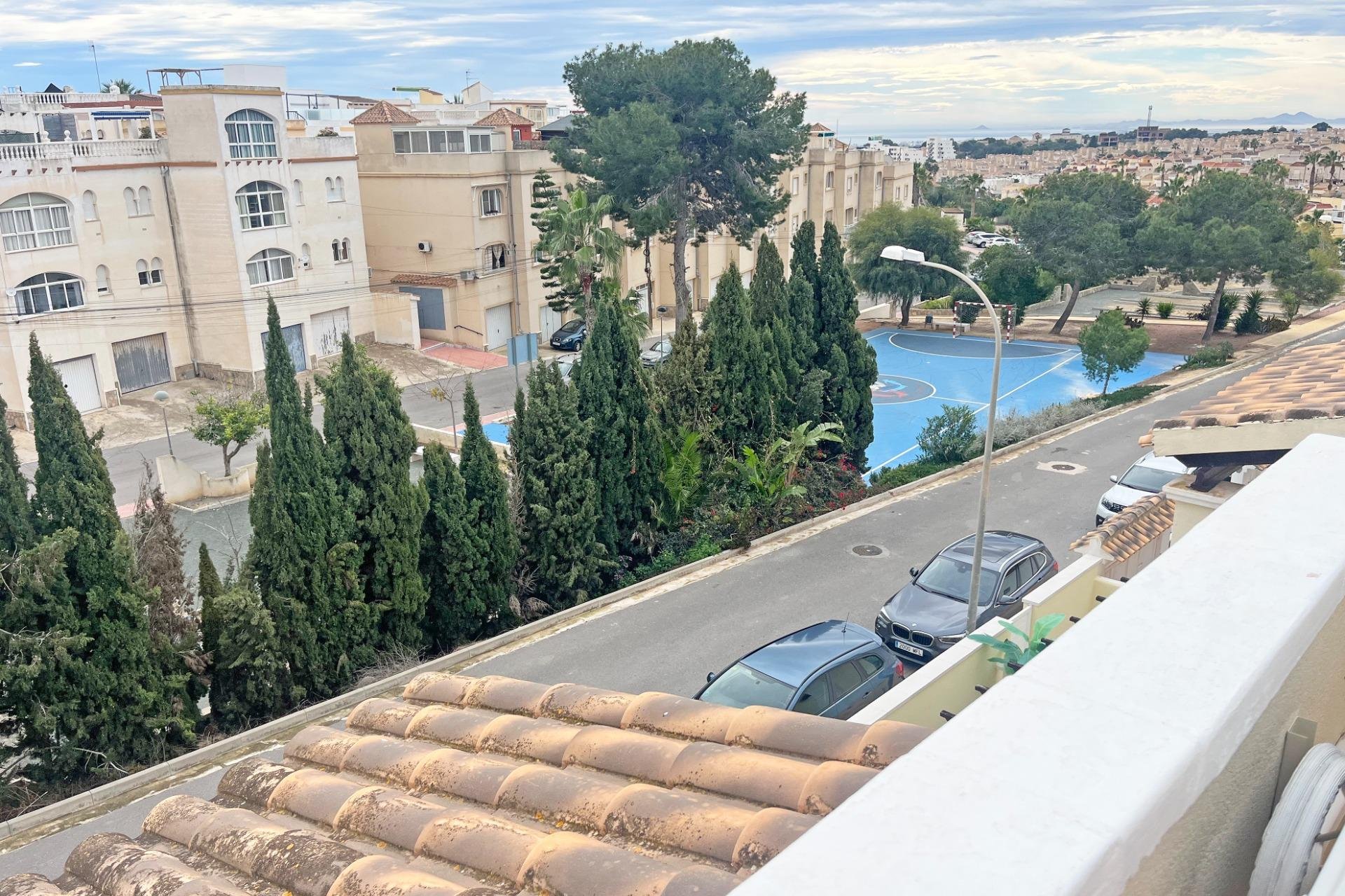 Revente - Dúplex -
San Miguel de Salinas - Las Filipinas