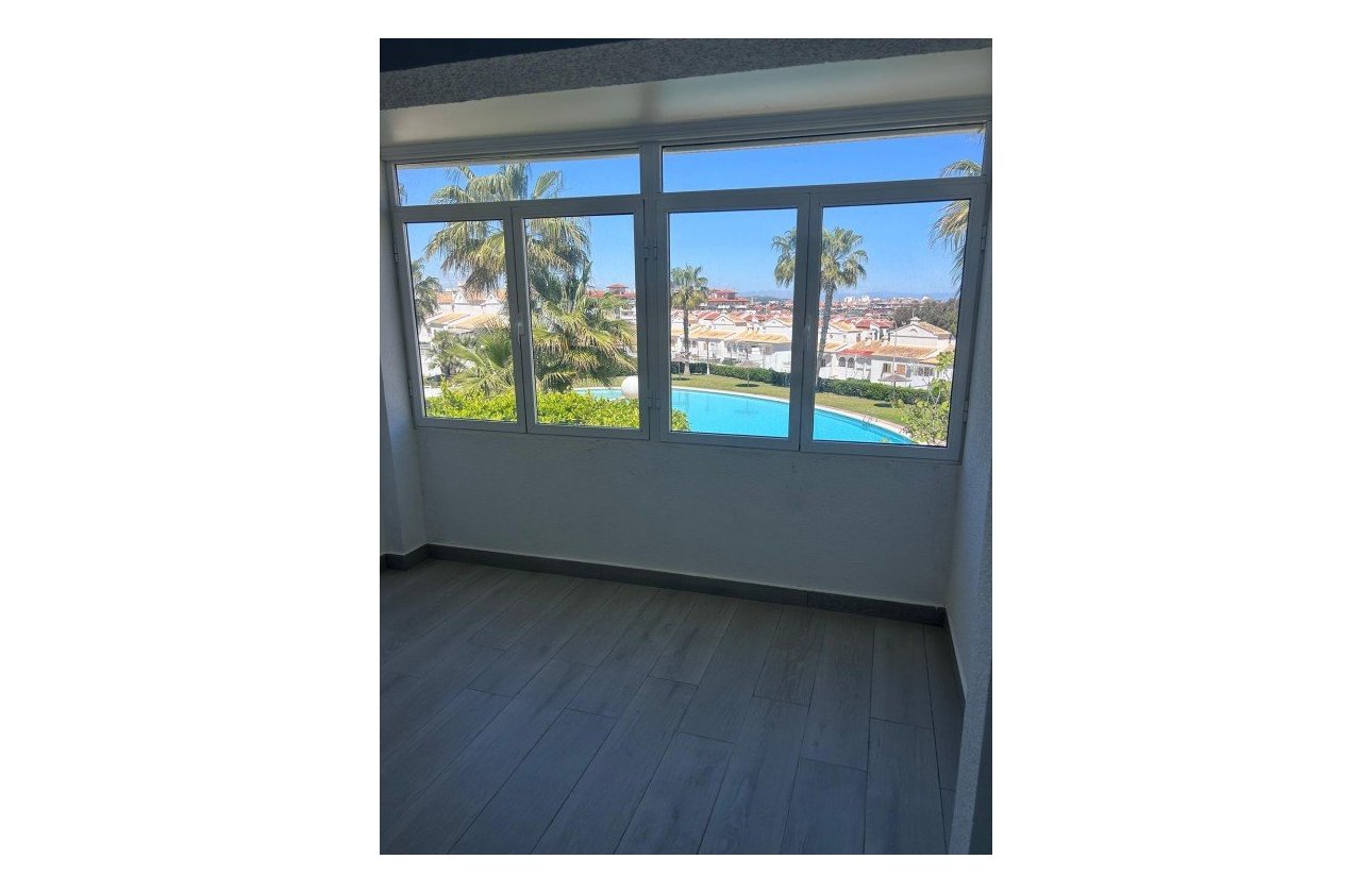 Revente - Dúplex -
Torrevieja - Costa Blanca