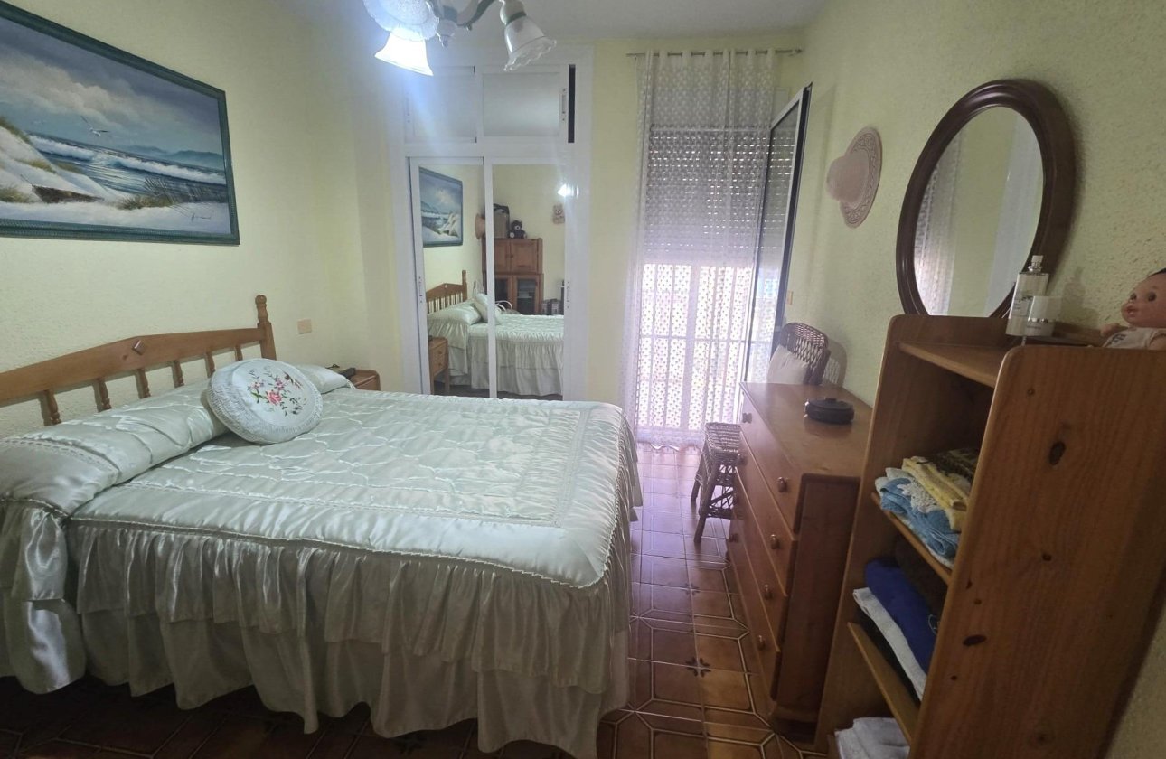 Revente - Dúplex -
Torrevieja - Habaneras