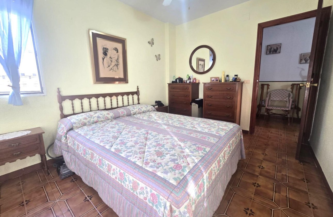 Revente - Dúplex -
Torrevieja - Habaneras