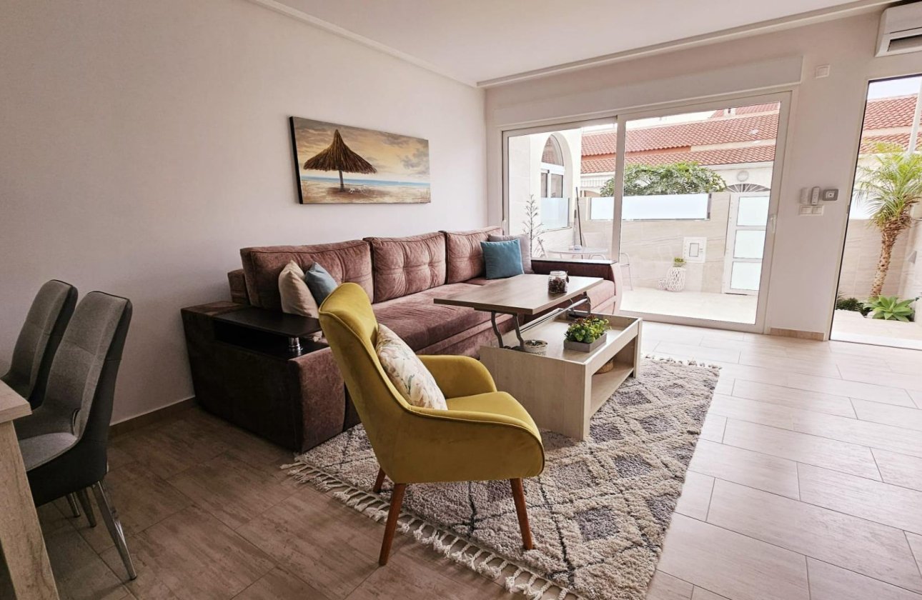 Revente - Dúplex -
Torrevieja - La Siesta