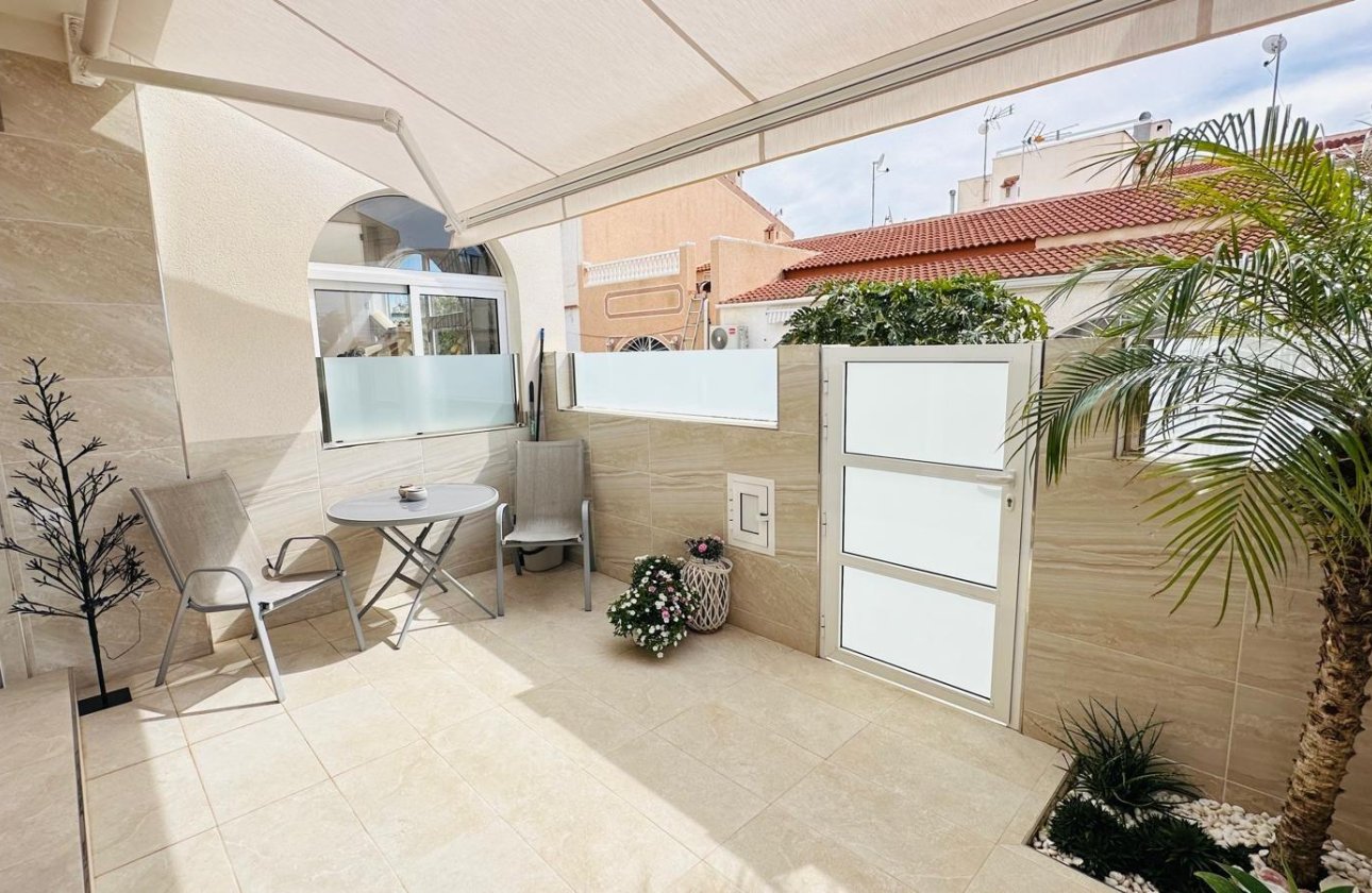Revente - Dúplex -
Torrevieja - La Siesta