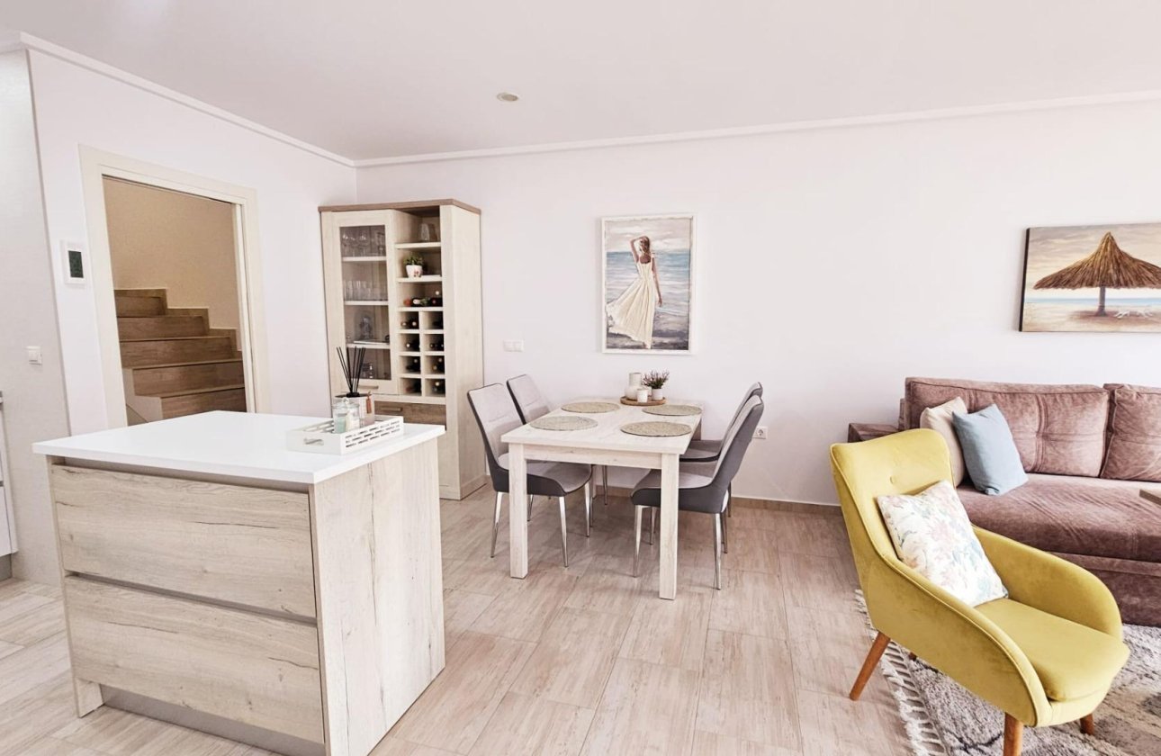 Revente - Dúplex -
Torrevieja - La Siesta