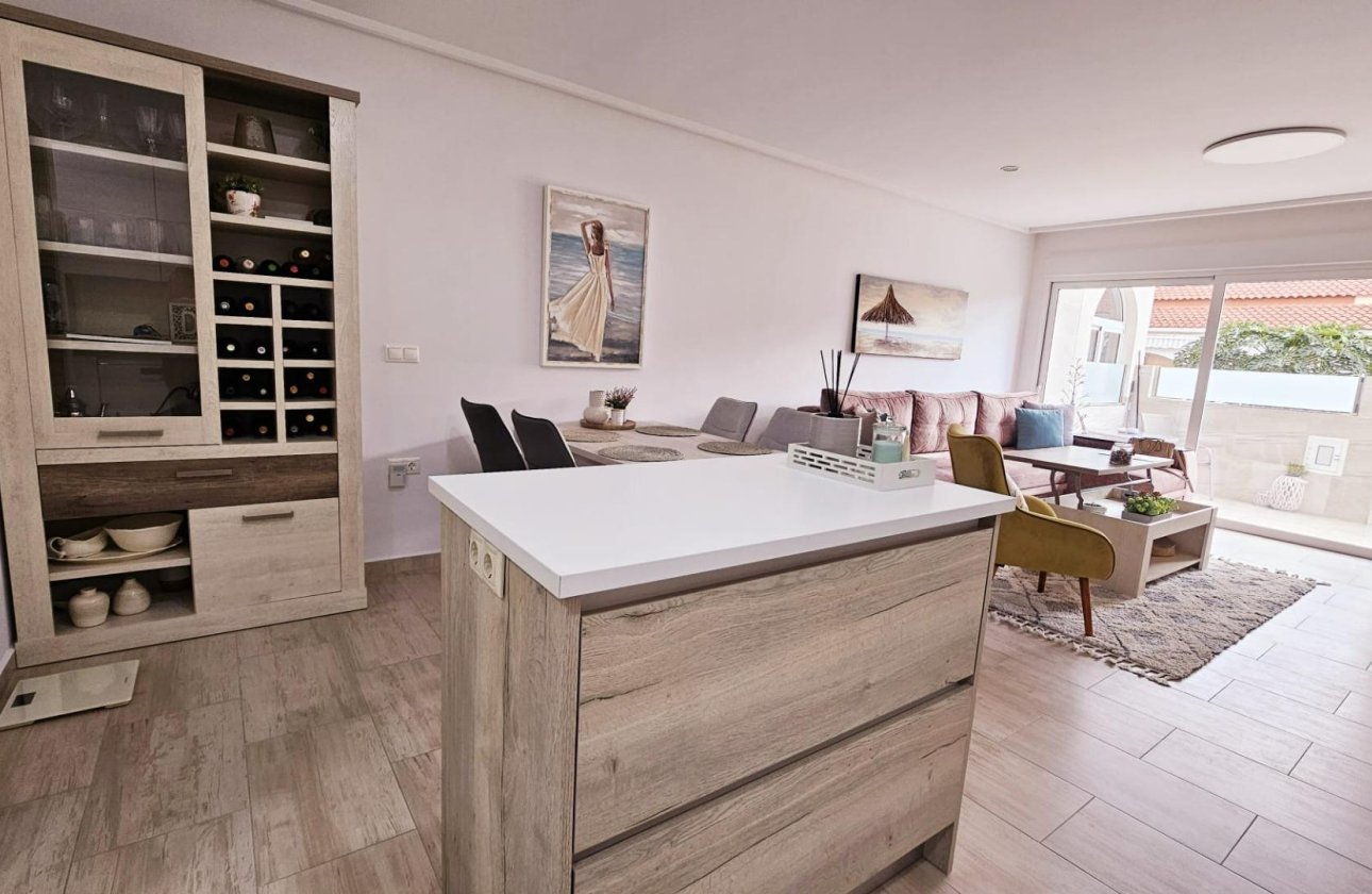 Revente - Dúplex -
Torrevieja - La Siesta