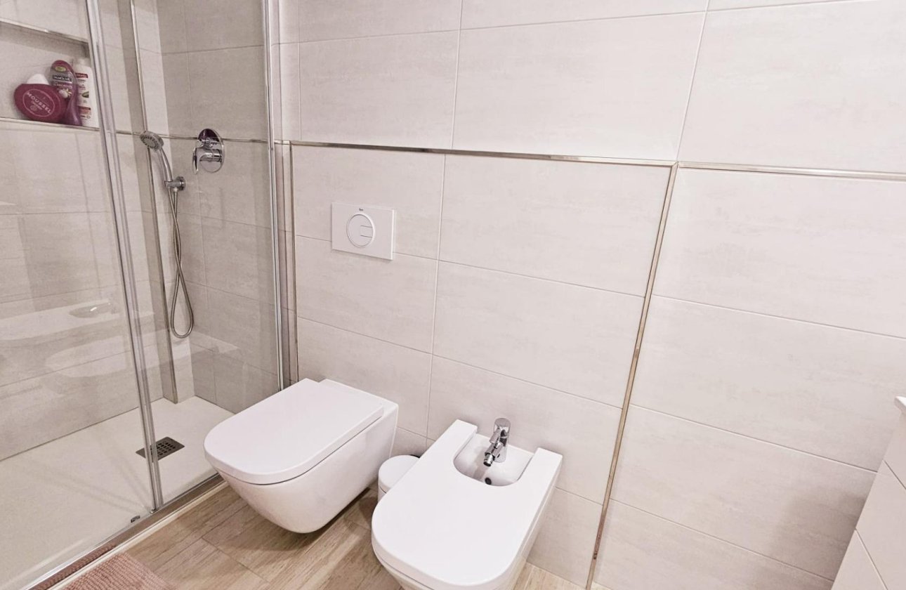 Revente - Dúplex -
Torrevieja - La Siesta