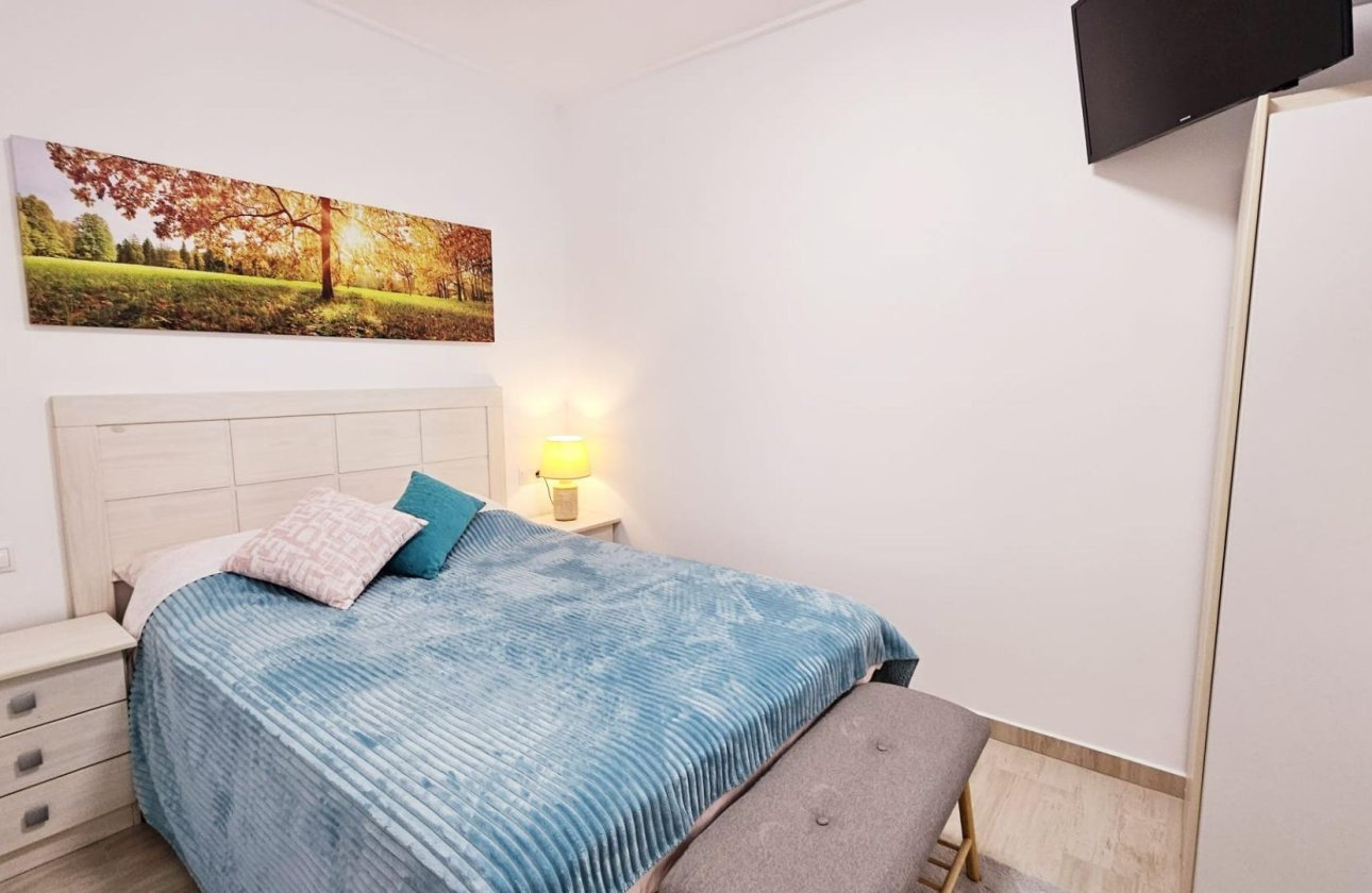 Revente - Dúplex -
Torrevieja - La Siesta