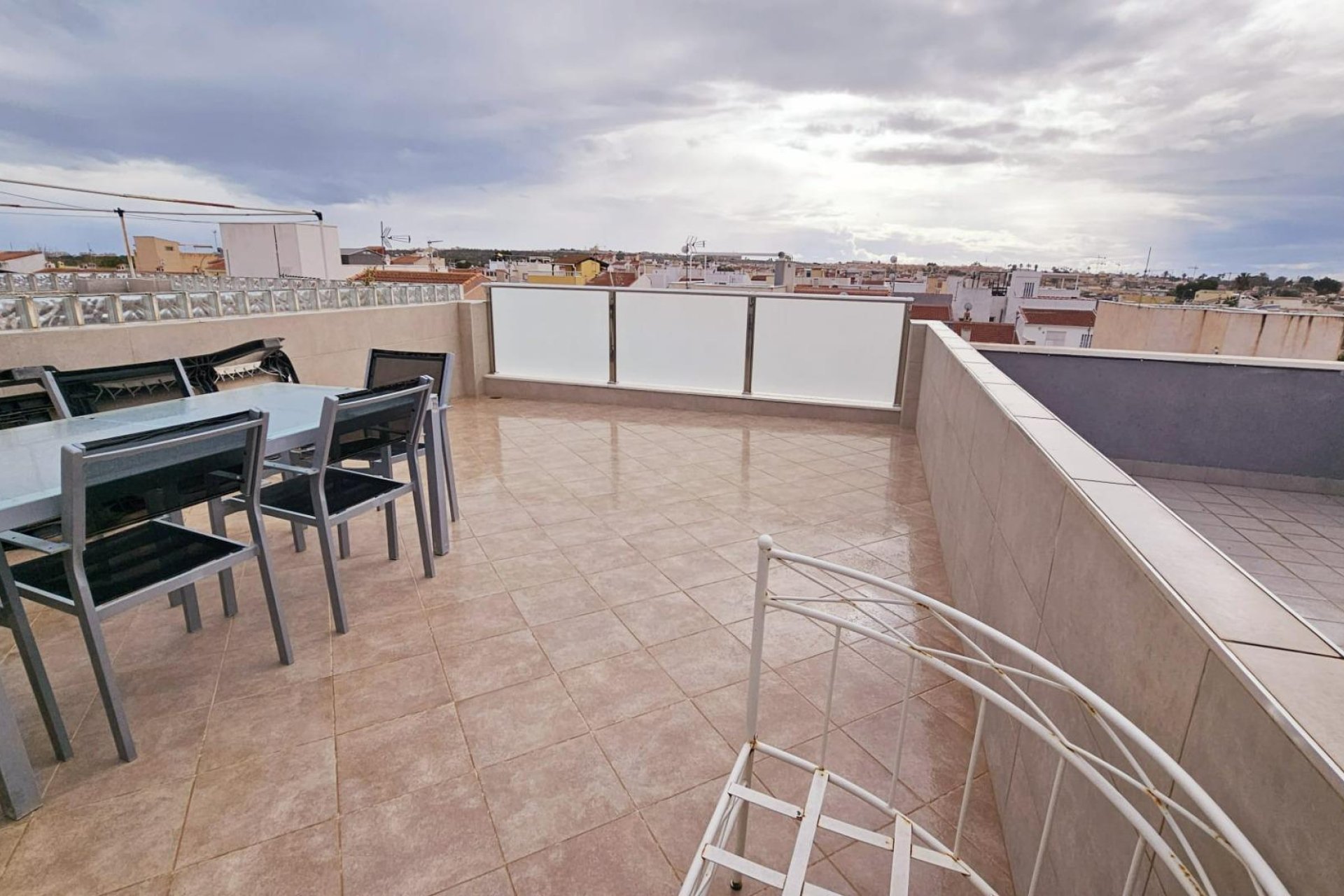 Revente - Dúplex -
Torrevieja - La Siesta