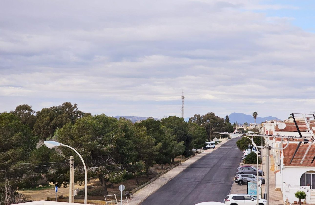 Revente - Dúplex -
Torrevieja - La Siesta