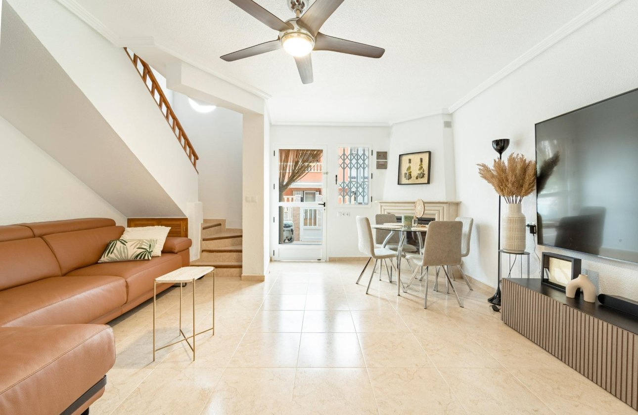 Revente - Dúplex -
Torrevieja - Playa De Los Naufragos