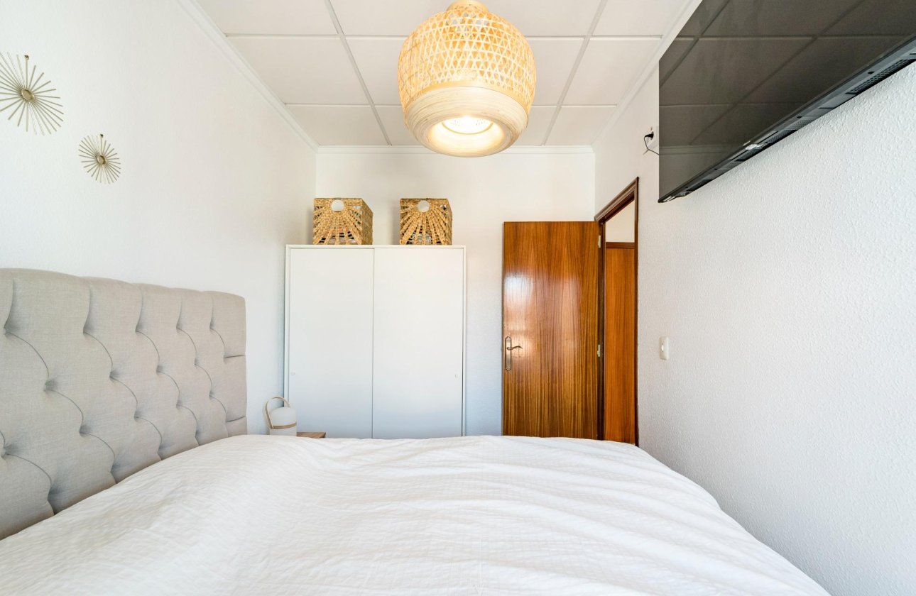 Revente - Dúplex -
Torrevieja - Playa De Los Naufragos