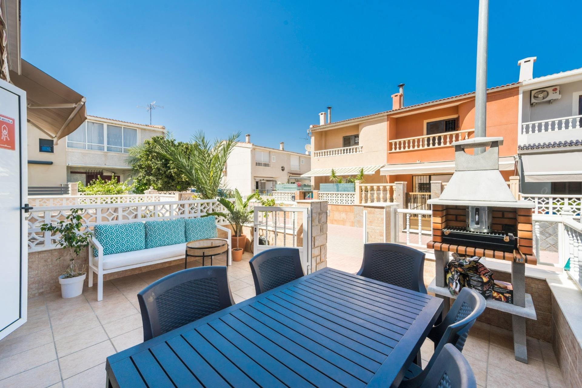 Revente - Dúplex -
Torrevieja - Playa De Los Naufragos