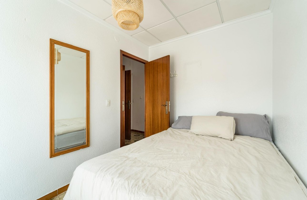Revente - Dúplex -
Torrevieja - Playa De Los Naufragos