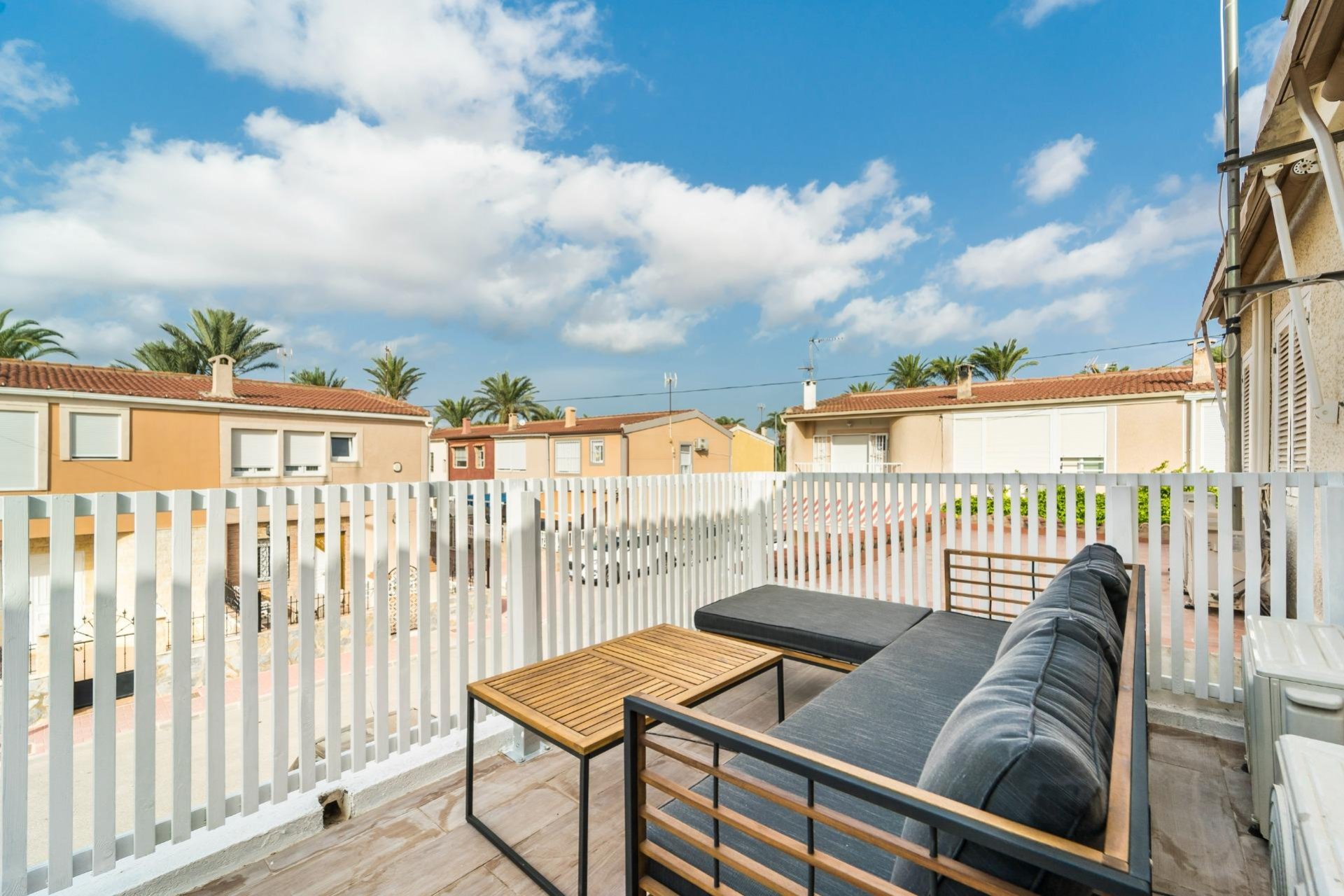 Revente - Dúplex -
Torrevieja - Playa De Los Naufragos