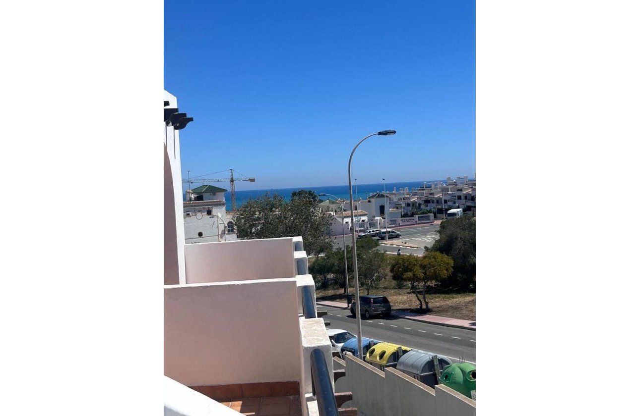 Revente - Dúplex -
Torrevieja - Torreblanca