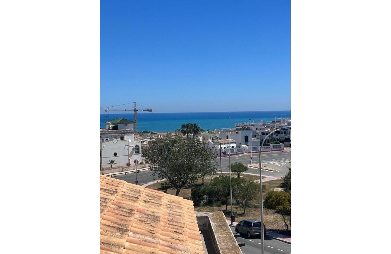 Revente - Dúplex -
Torrevieja - Torreblanca