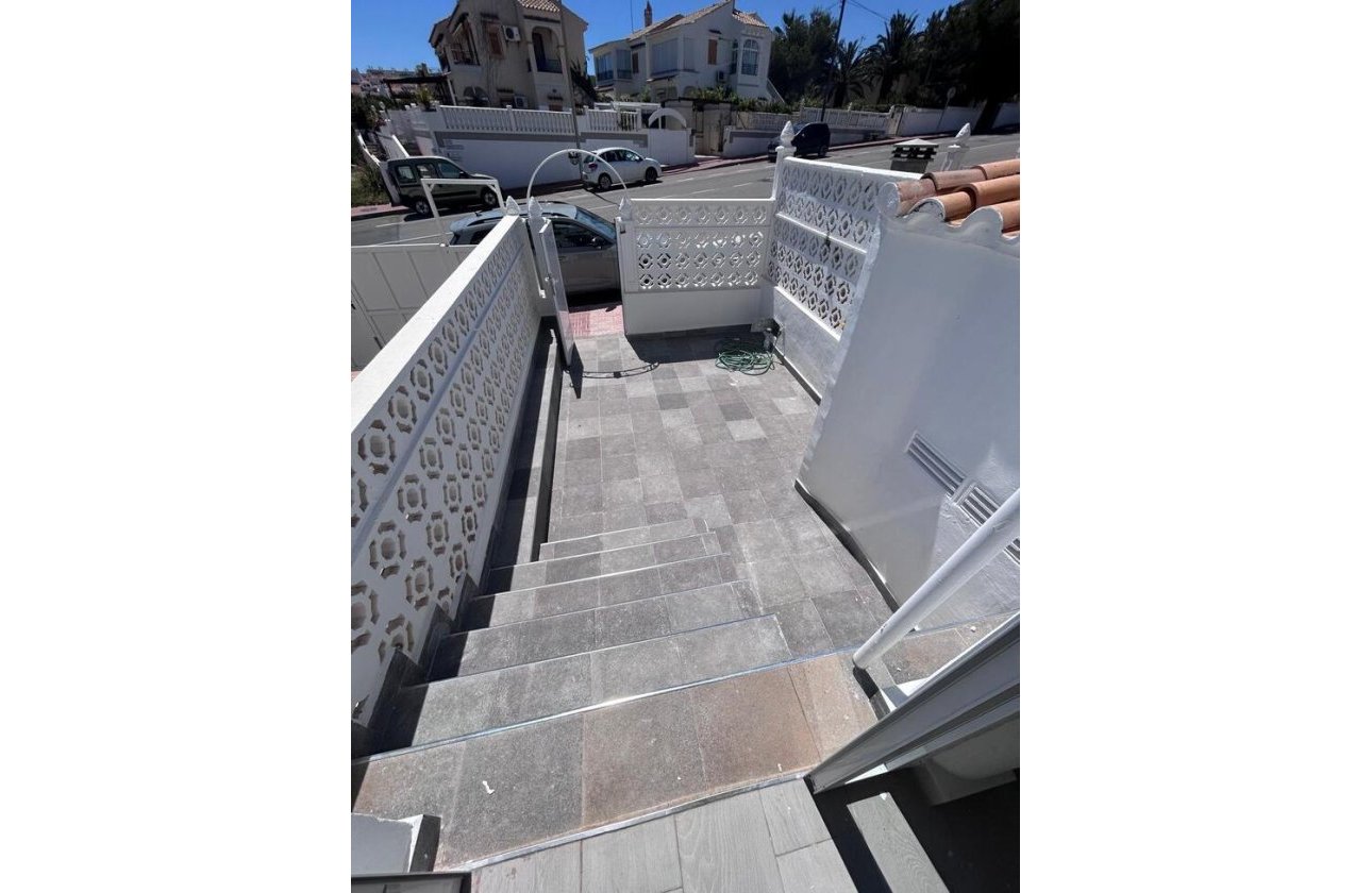 Revente - Dúplex -
Torrevieja - Torreblanca