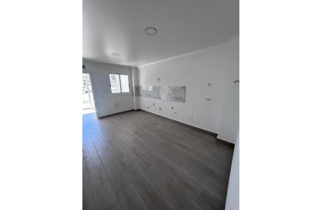 Revente - Dúplex -
Torrevieja - Torreblanca