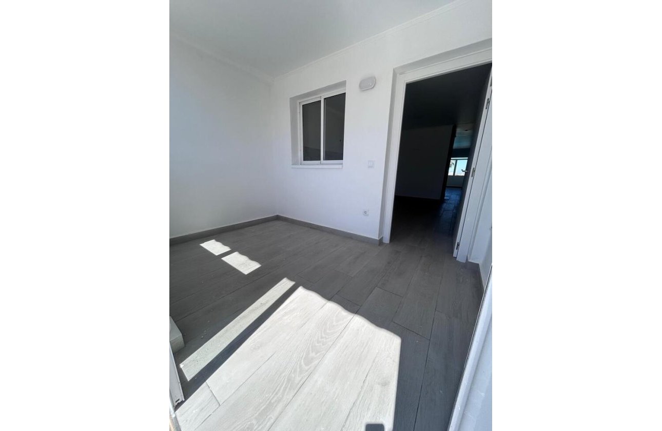 Revente - Dúplex -
Torrevieja - Torreblanca