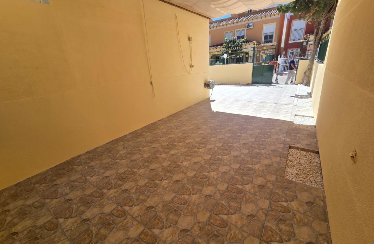 Revente - Dúplex -
Torrevieja - Torretas