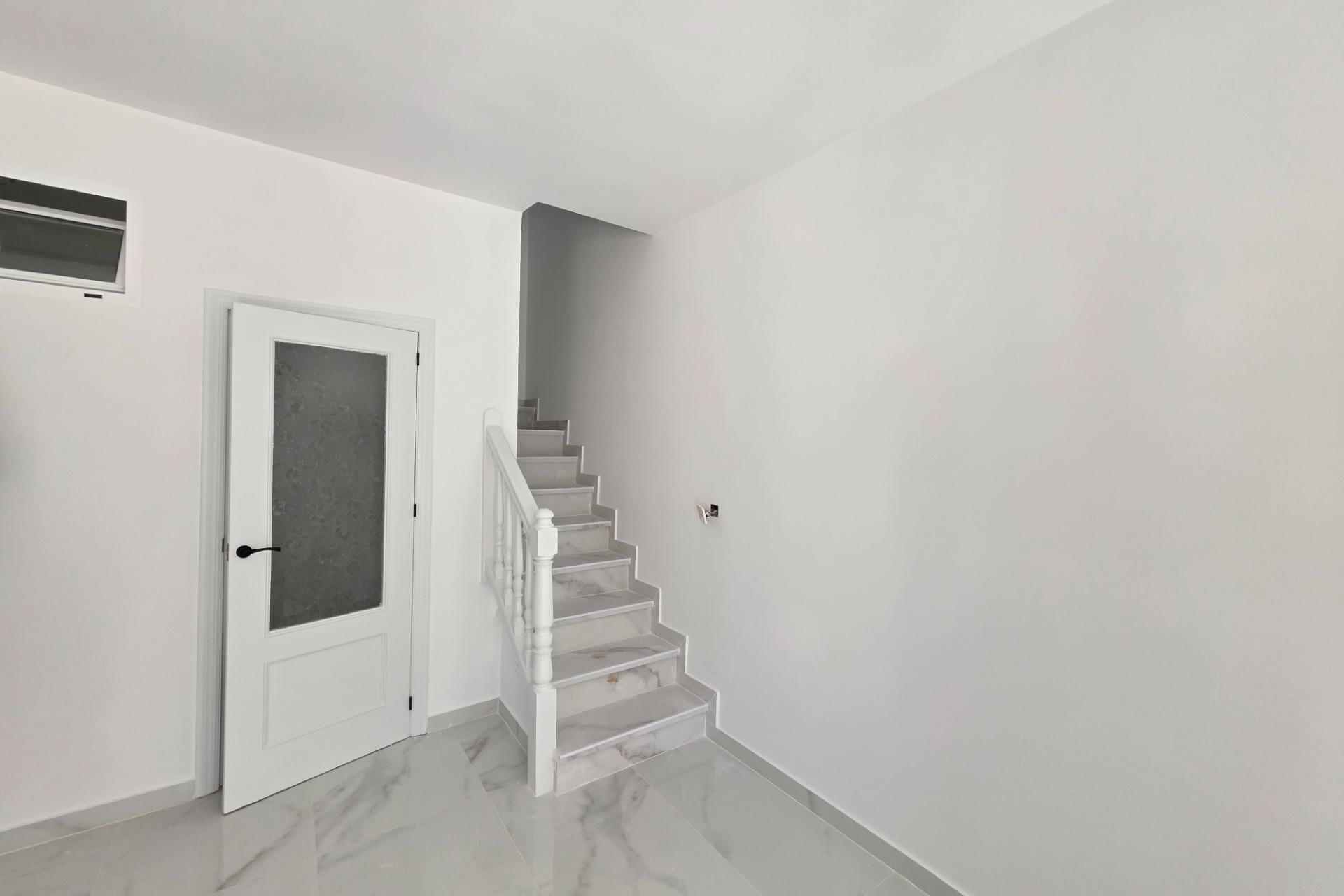 Revente - Dúplex -
Torrevieja - Torretas