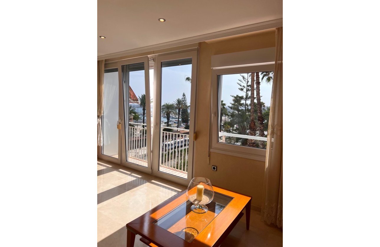 Revente - Dúplex -
Torrevieja