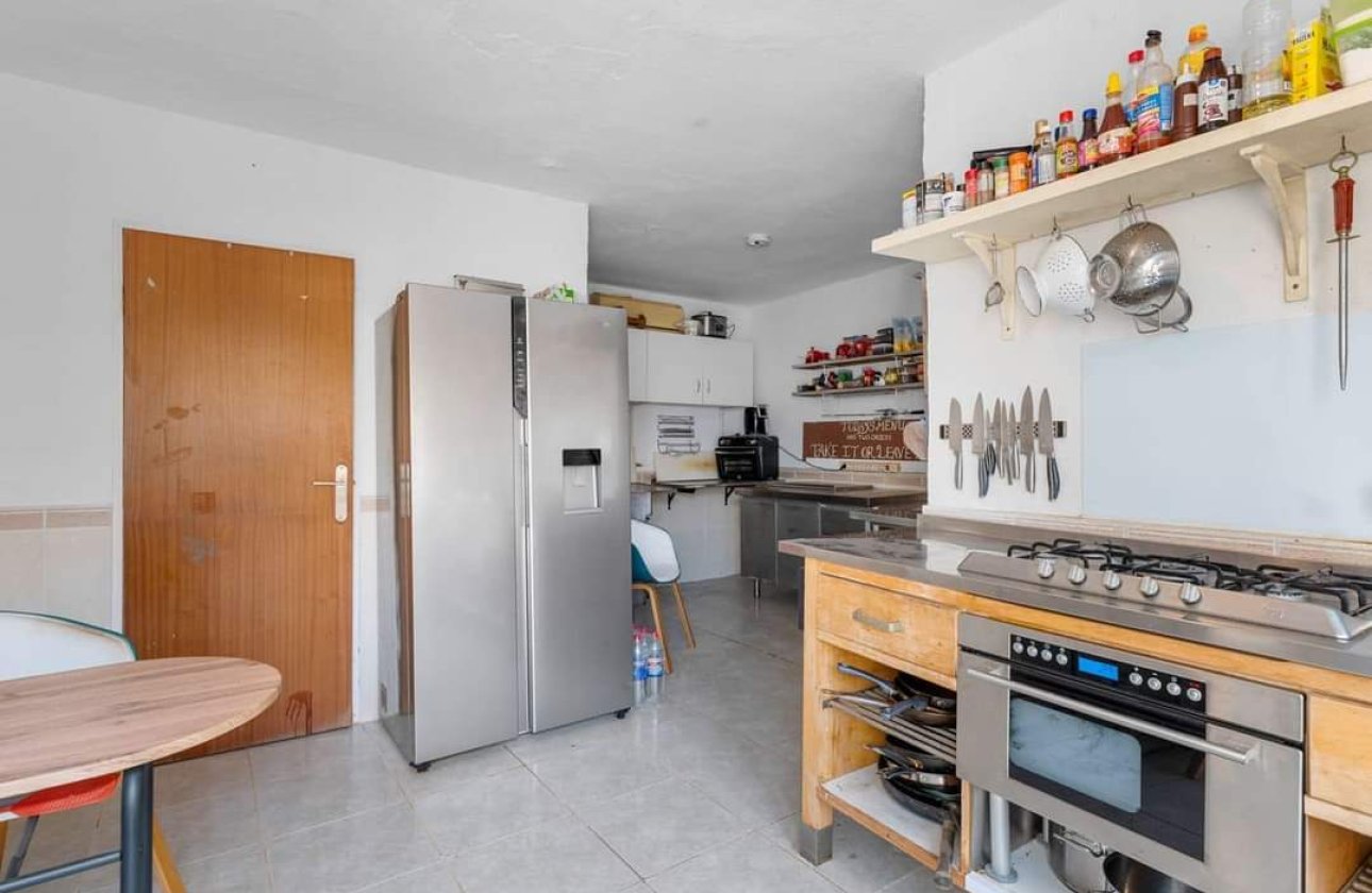 Revente - Finca -
Los Montesinos - Costa Blanca