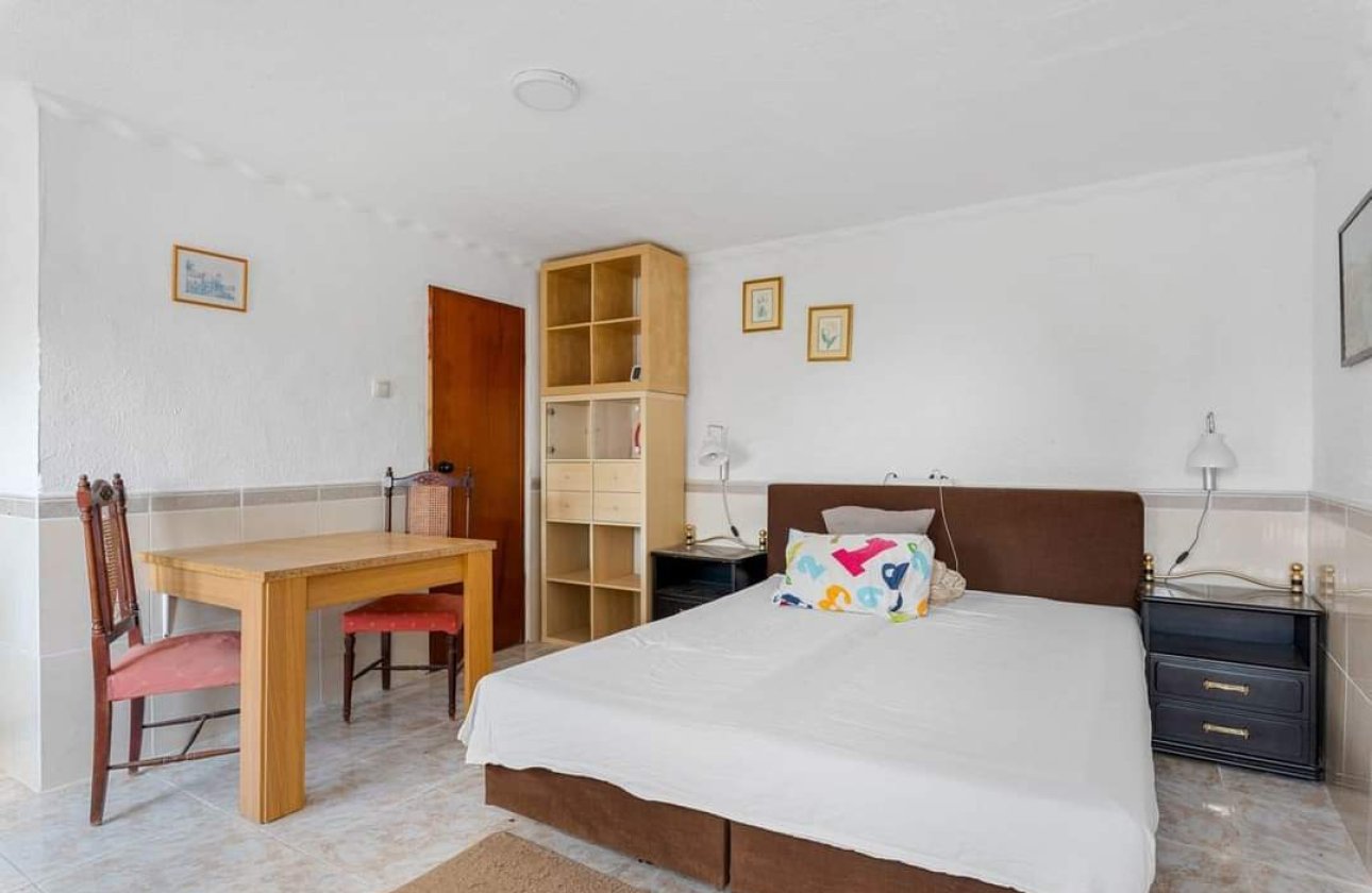 Revente - Finca -
Los Montesinos - Costa Blanca