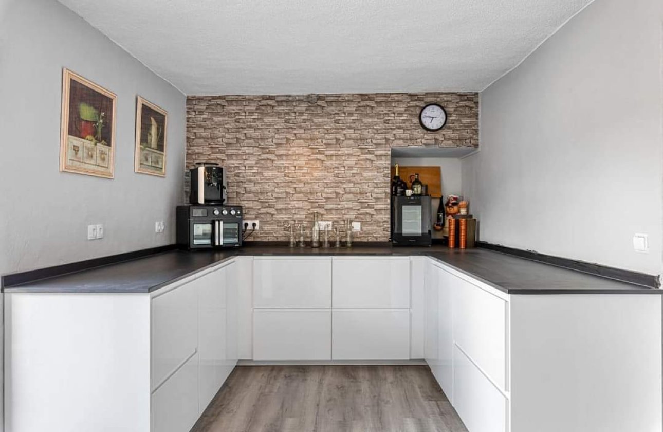 Revente - Finca -
Los Montesinos - Costa Blanca