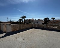 Revente - Maison -
Orihuela Costa - Montezenia