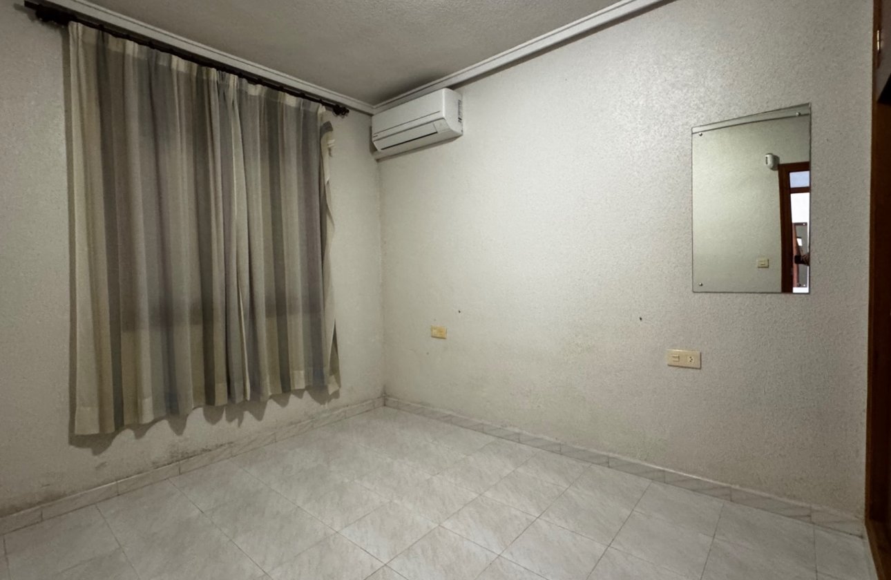 Revente - Maison -
Orihuela Costa - Montezenia