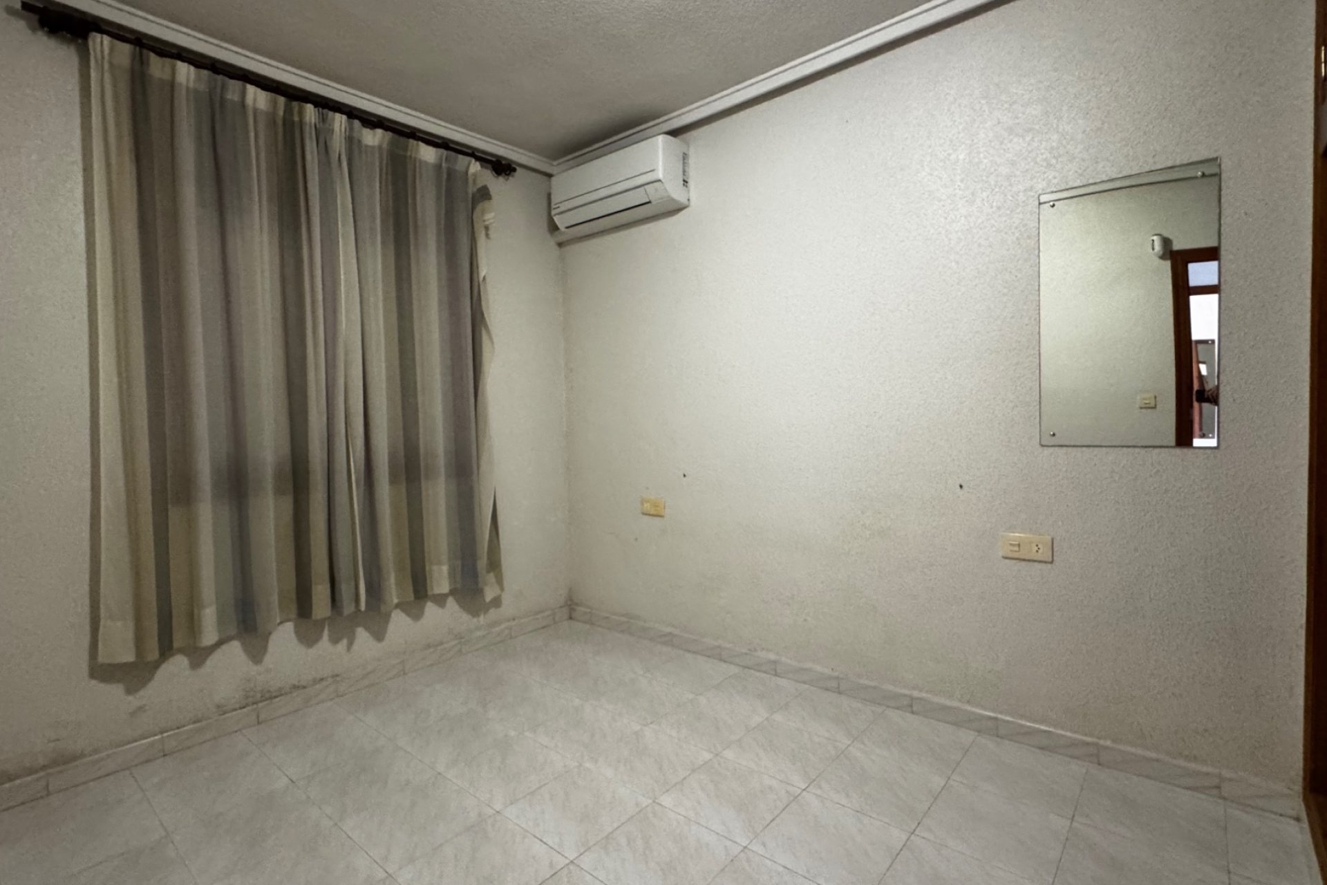 Revente - Maison -
Orihuela Costa - Montezenia