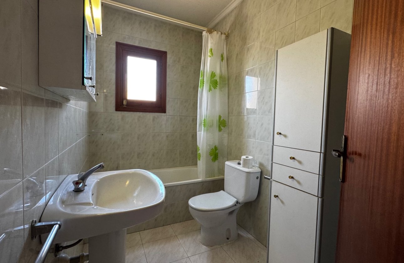 Revente - Maison -
Orihuela Costa - Montezenia