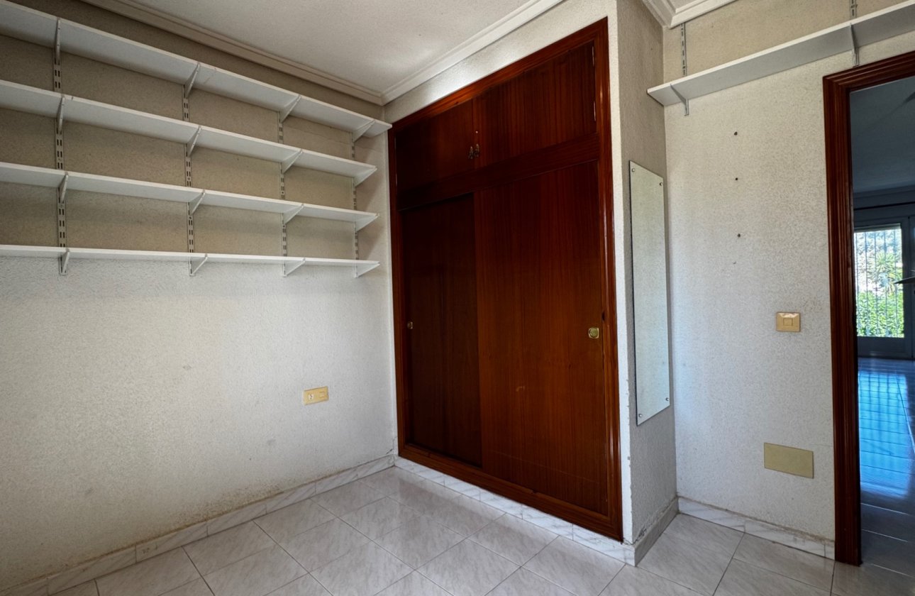 Revente - Maison -
Orihuela Costa - Montezenia