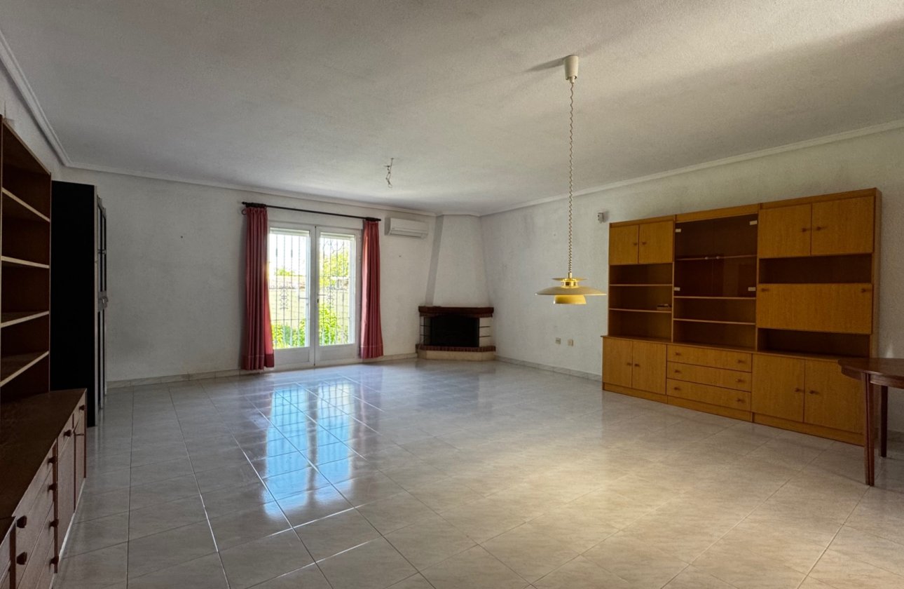 Revente - Maison -
Orihuela Costa - Montezenia