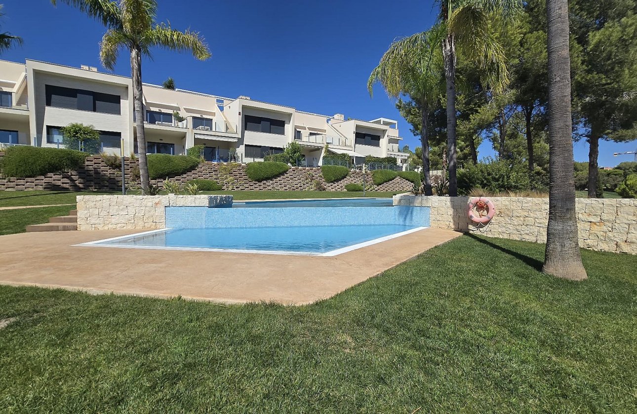 Revente - Penthouse -
Lo Romero Golf - Inland