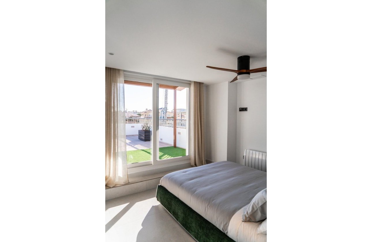 Revente - Penthouse -
Orihuela Costa - La Regia